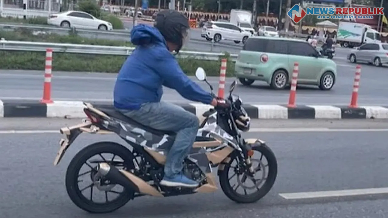 Suzuki Satria F150 Terbaru Tertangkap Kamera, Tampil Berkamuflase di Thailand