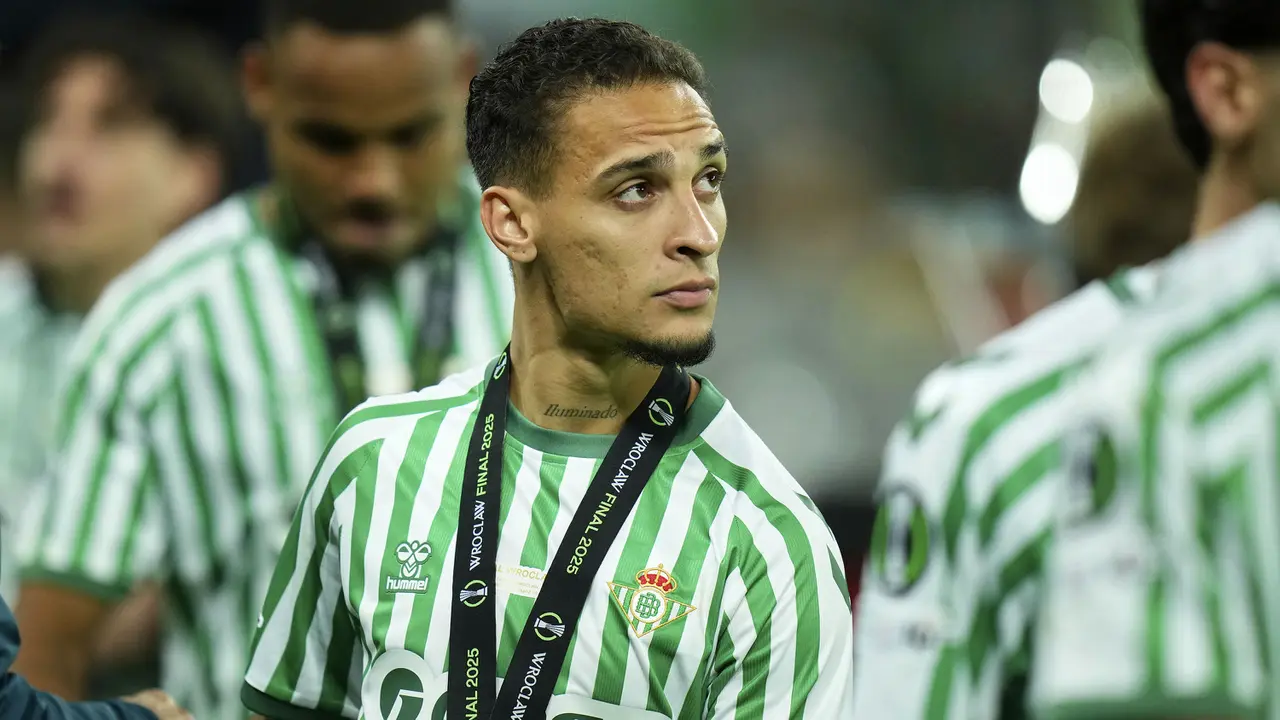 Transfer Antony Memanas: Real Betis Batalkan Kesepakatan, MU Masih Jadi Pilihan?