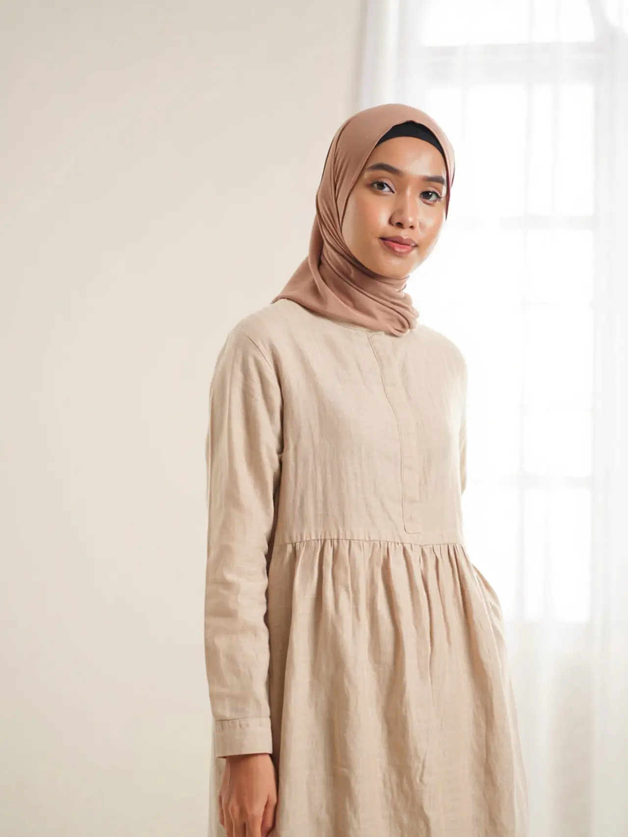 Midi Dress Muslim Kombinasi Linen Nyaman untuk Sehari-hari (AI)