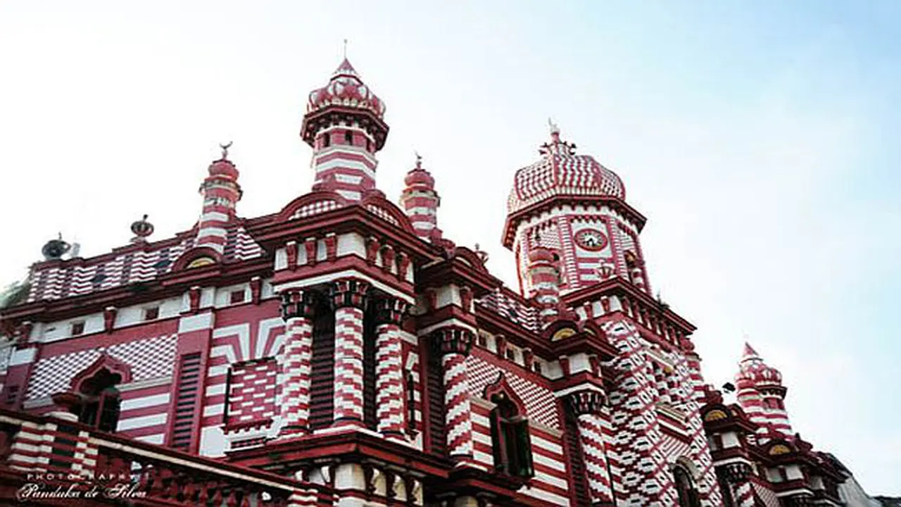 Masjid Merah di Srilanka. (Istimewa)