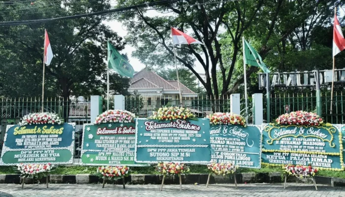 Karangan Bunga Penuhi Kantor DPP PPP Usai Mardiono Resmi Jadi Ketum