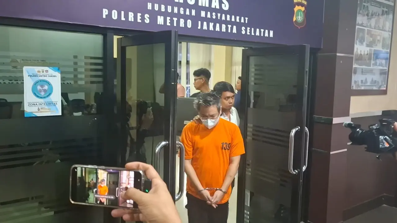 Konsultan Hukum Diduga Cabuli Tetangga di Bawah Umur, Korban Diiming-imingi Ponsel dan Uang