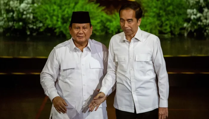 Mensesneg Beberkan Isi Pertemuan Empat Mata Jokowi dan Prabowo di Kertanegara