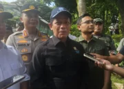 Menteri LH Hanif Faisol Akui Kesulitan Atasi Persoalan Sungai di Jabodetabek