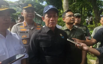 Menteri LH Hanif Faisol Akui Kesulitan Atasi Persoalan Sungai di Jabodetabek