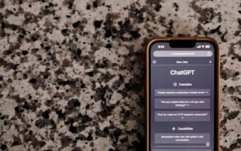 Adu Kecerdasan ChatGPT vs Claude AI: Siapa yang Lebih Unggul?