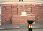 Asal Usul Tumpukan Rp300 Miliar yang Dipamerkan KPK dari Kasus Korupsi Investasi Fiktif PT Taspen